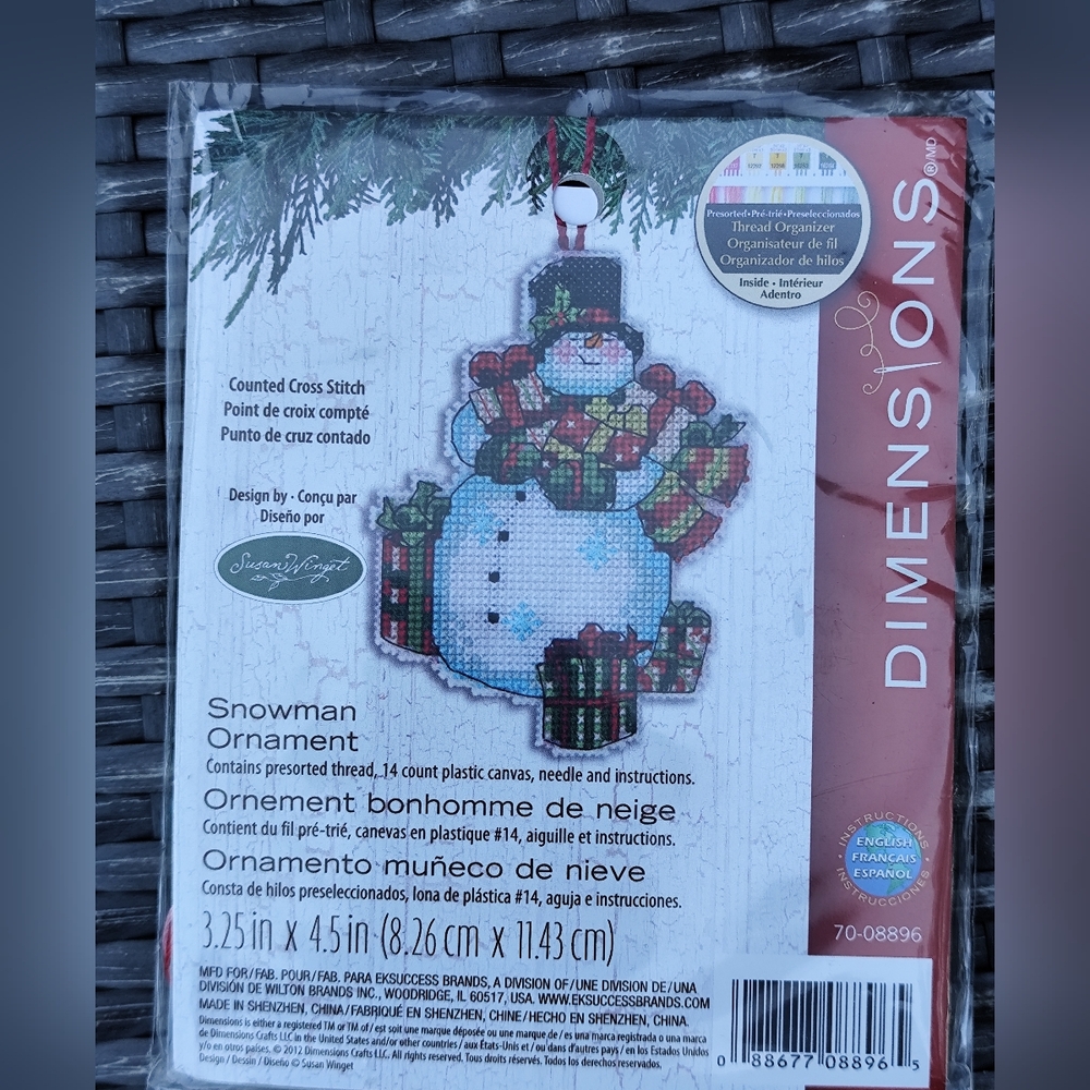 3/$30💜Dimensions 70-08896 Counted Cross Stitch Kit Snowman Ornament